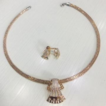 18 kt Rose Gold Necklace Set by Sangam Jewellers