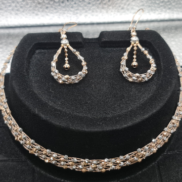 18KT ITALY NECKLACE SET by Sangam Jewellers