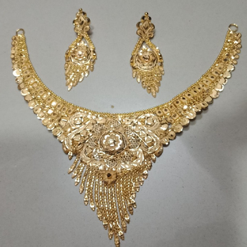 916 gold necklace set by Sangam Jewellers